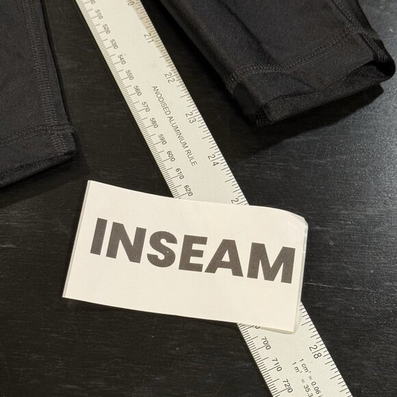 NWT Nike Pro Intertwist Black Training Gym 7/8 Leggings Womens XXS - Picture 13 of 14